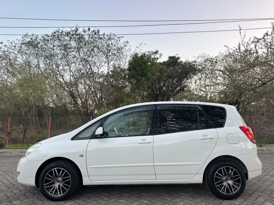 TOYOTA COROLLA SPACIO thumbnail 9